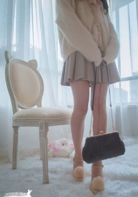 亚洲中文aⅴ一二三区_720手机免费观看完整